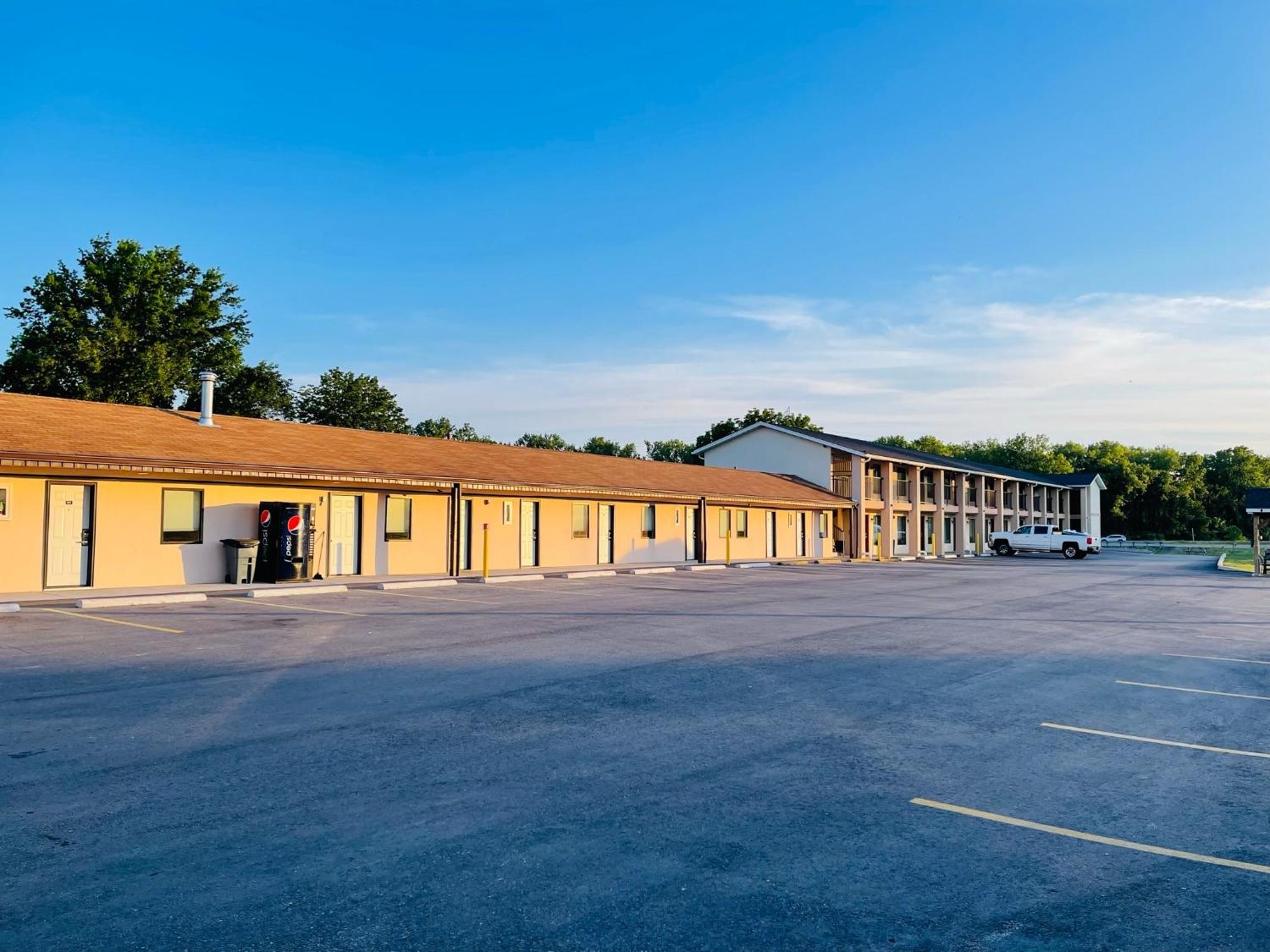 Bel Air Motel Wood River Exterior photo